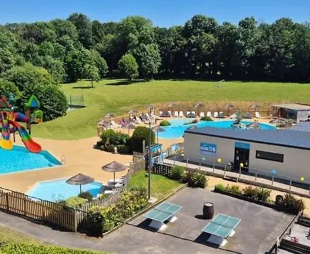 Mobil Finistere Sud 2ch 4pers Campsite